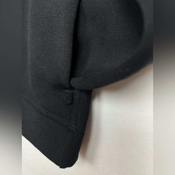 Lululemon Snapshot Crew Reflective Black with leopard animal style print front - Picture 11 of 12